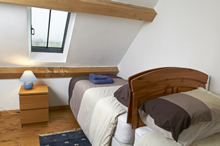 Upstairs bedroom - Barn Cottages at Lacock